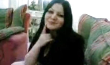 Harika göğüsler ile güzel sarışın sex olgun türk bebek iyi bir fisting alır