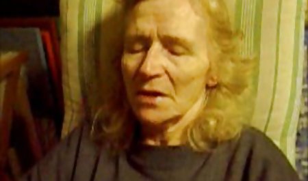 Esmer ve sarışın lezbiyen sıcak kedi türk mature izle