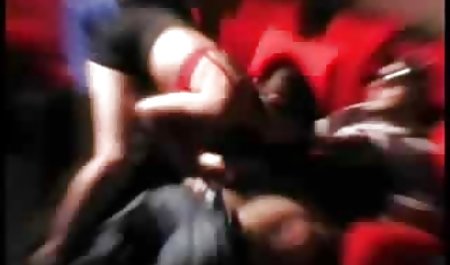 Koca memeli mükemmel MİLF iki adam ile olgun türk gay oynuyor