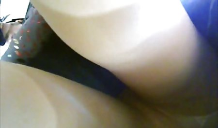 Tüylü kedi yaşlı türk mature Lizzy oynamak dildo