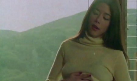 Stephanie mature türk video Lee oturma odasında seks zevk